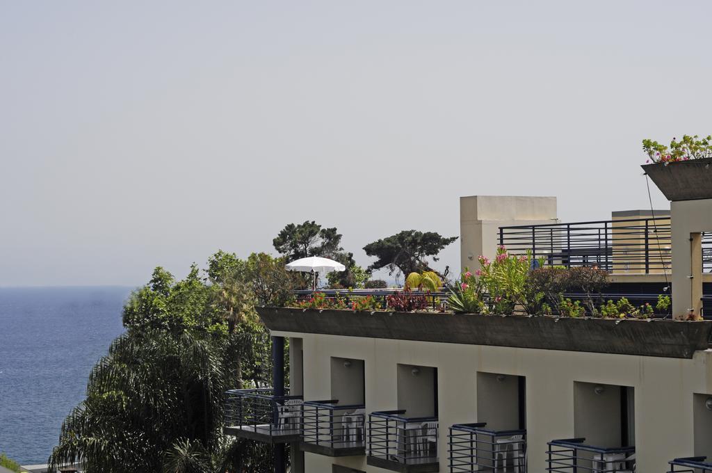 Terrace Mar Suite Hotel Funchal  Bagian luar foto